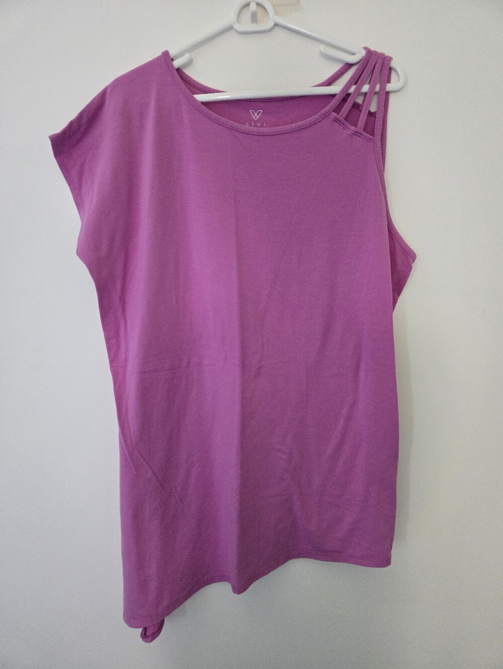 LIVI ACTIVE Asymmetrical Top